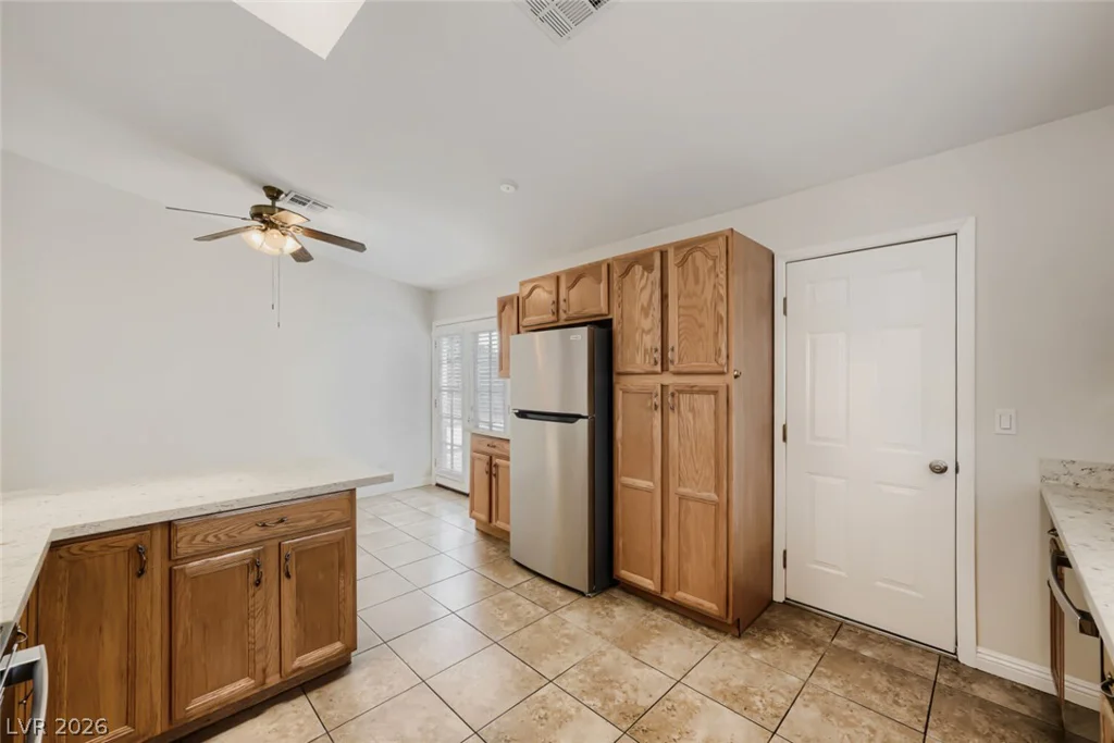 6552 Mountainwood, Las Vegas, NV 89103