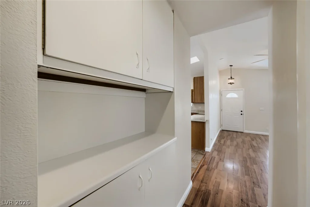 6552 Mountainwood, Las Vegas, NV 89103