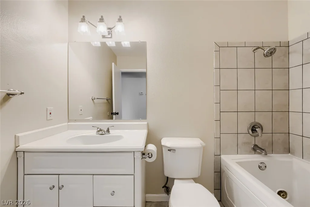 6552 Mountainwood, Las Vegas, NV 89103