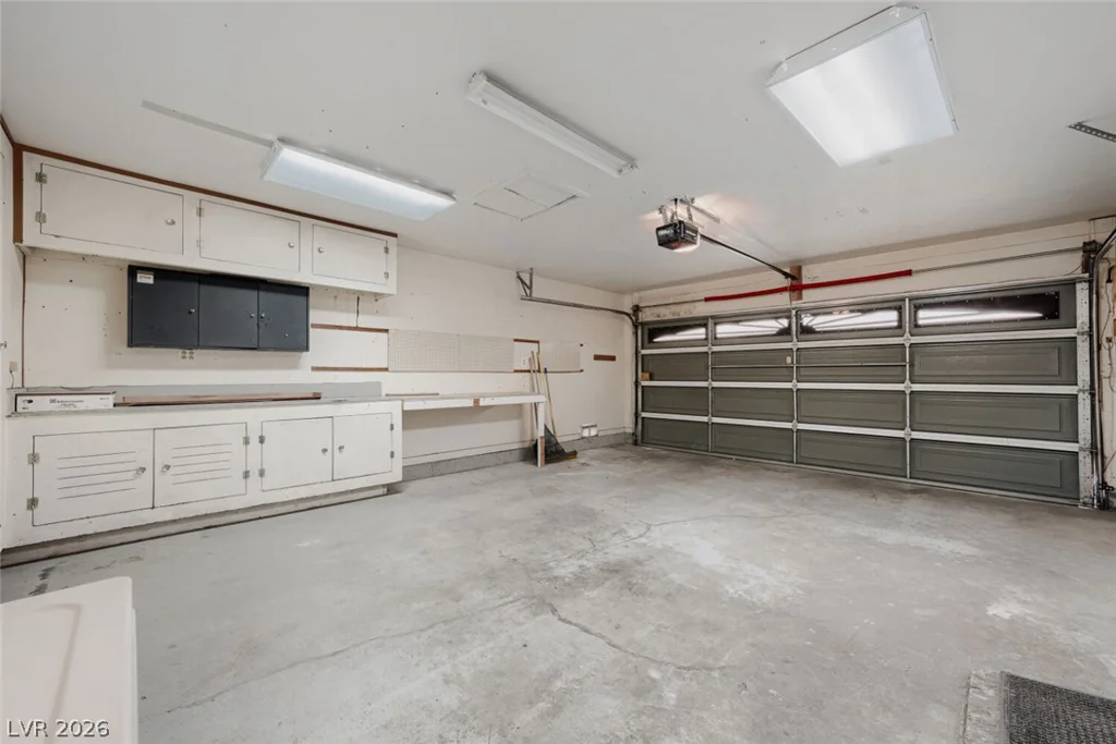 6552 Mountainwood, Las Vegas, NV 89103