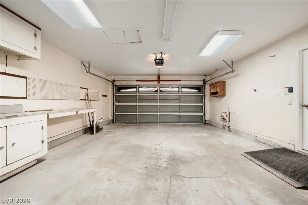 6552 Mountainwood, Las Vegas, NV 89103