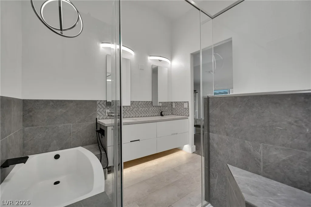 9180 Mohawk, Las Vegas, NV 89139