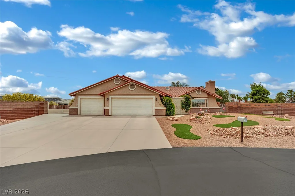 9180 Mohawk, Las Vegas, NV 89139