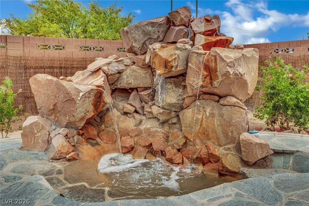 9180 Mohawk, Las Vegas, NV 89139