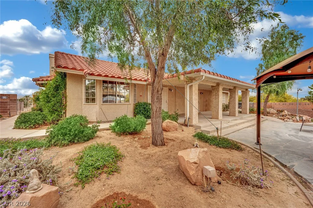 9180 Mohawk, Las Vegas, NV 89139