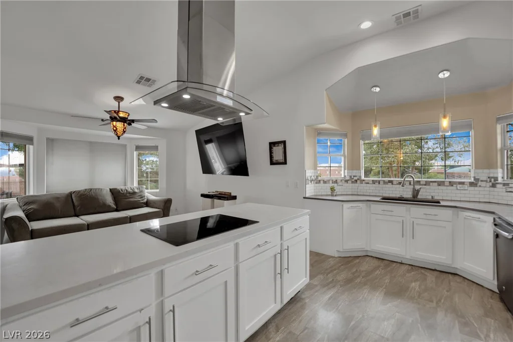 9180 Mohawk, Las Vegas, NV 89139
