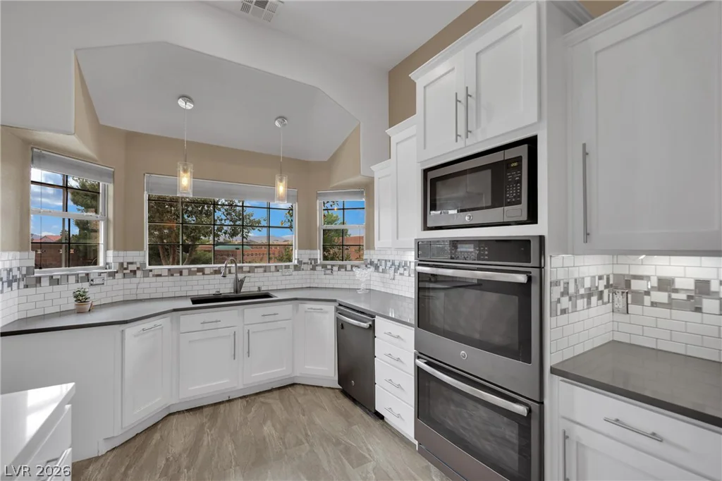 9180 Mohawk, Las Vegas, NV 89139