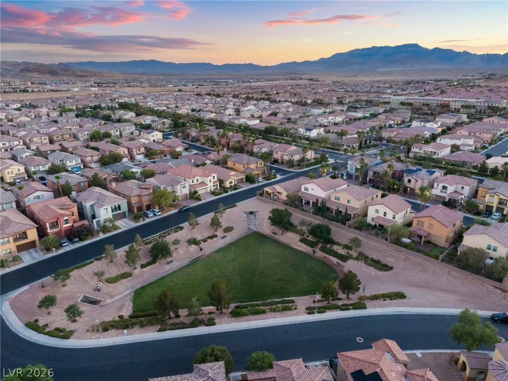 279 Walkinshaw, Las Vegas, NV 89148