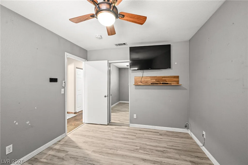 301 Lander, Henderson, NV 89074