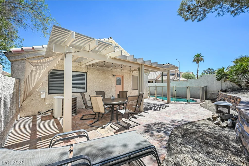 301 Lander, Henderson, NV 89074