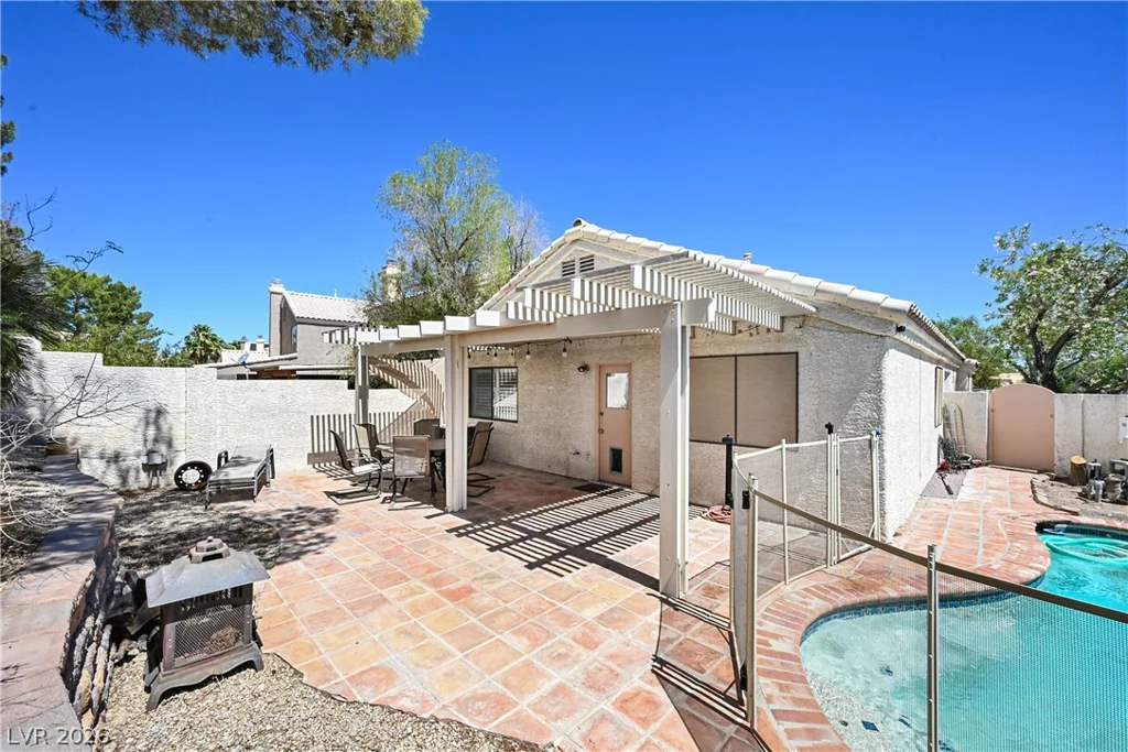301 Lander, Henderson, NV 89074