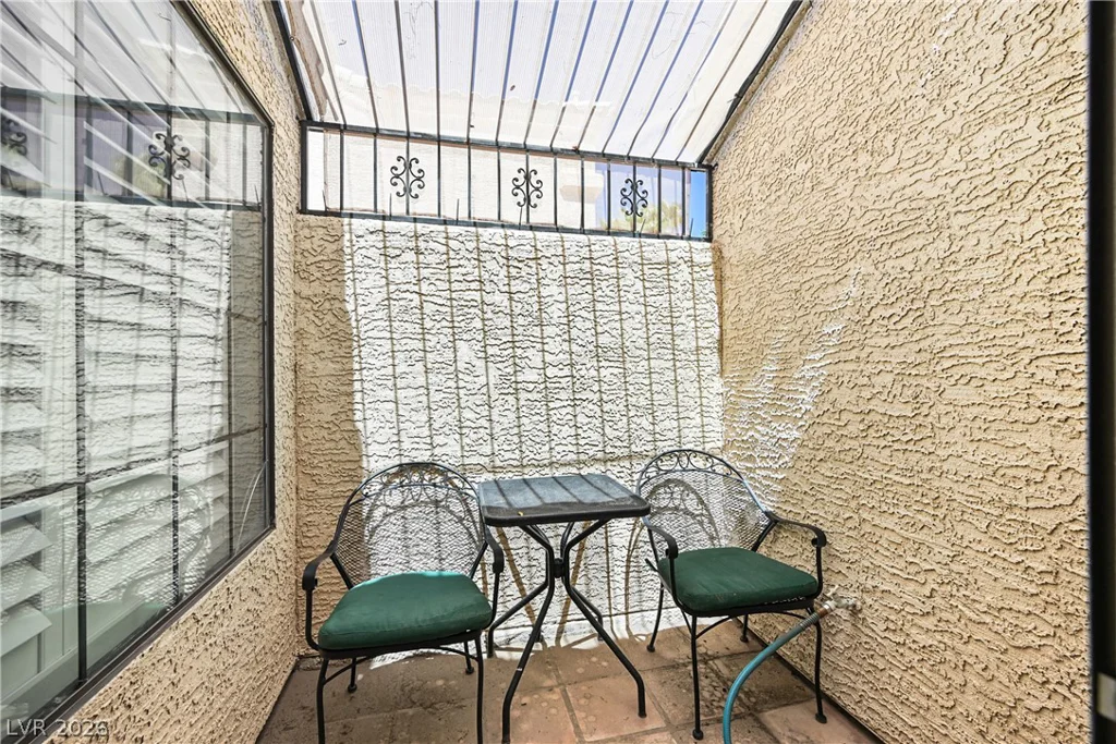 301 Lander, Henderson, NV 89074