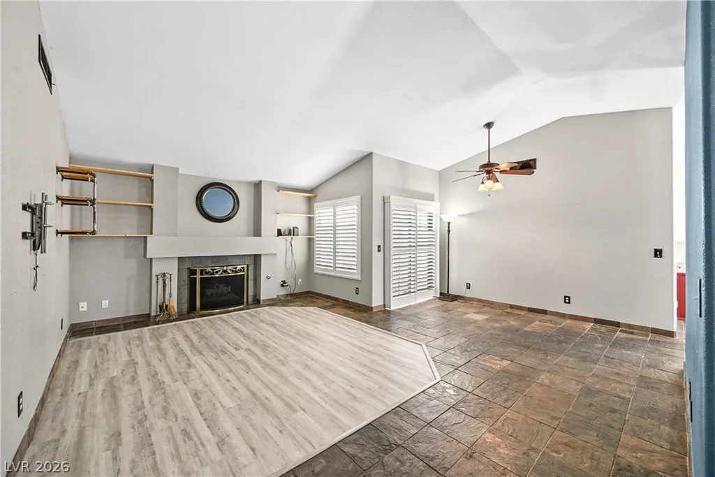301 Lander, Henderson, NV 89074