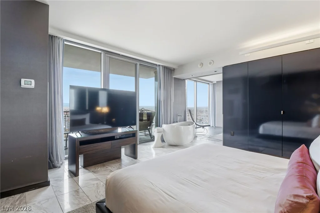 4381 Flamingo, Las Vegas, NV 89103