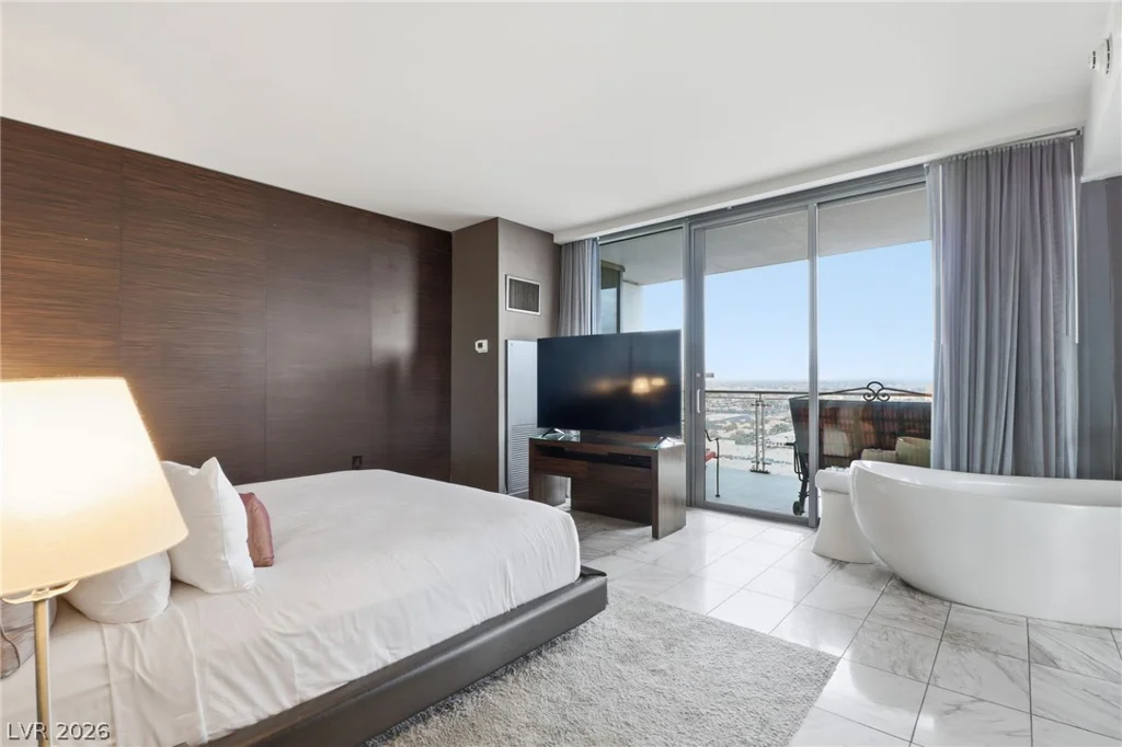 4381 Flamingo, Las Vegas, NV 89103