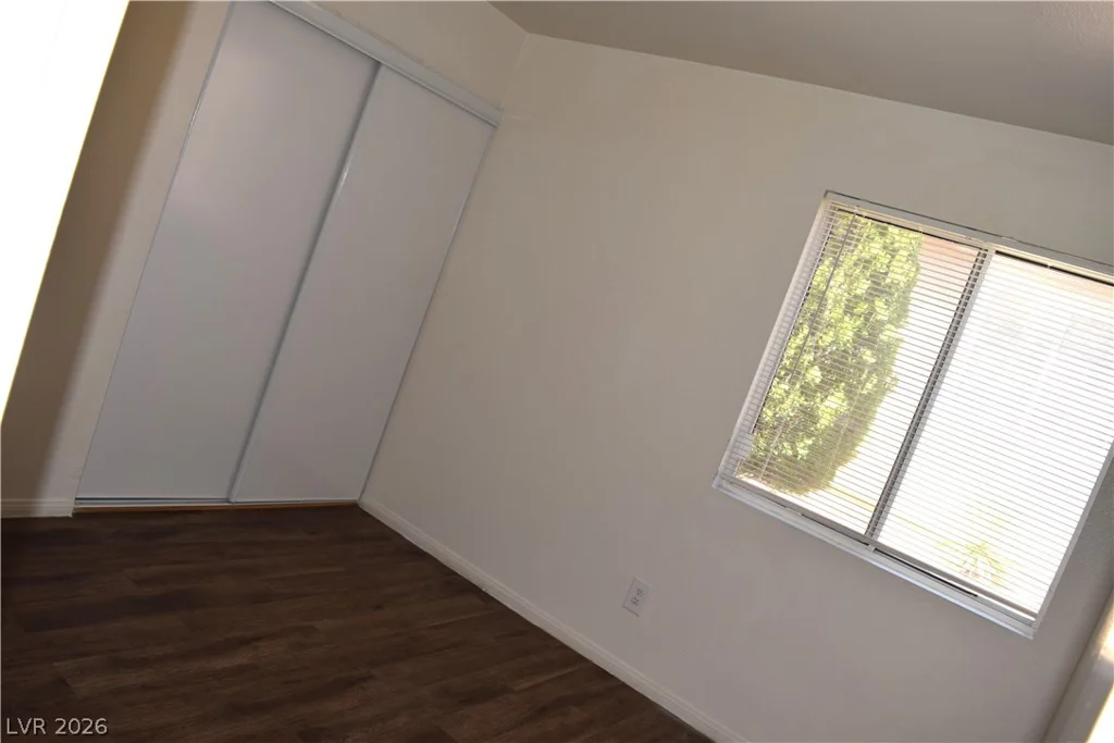 6660 Lost Dutchman, Las Vegas, NV 89108