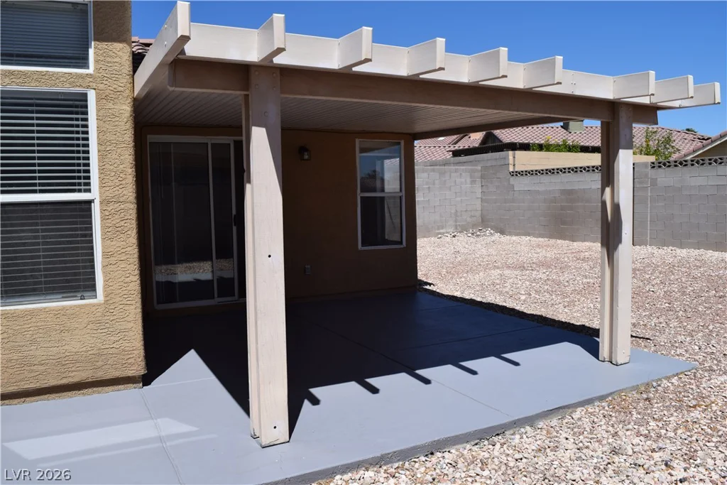 6660 Lost Dutchman, Las Vegas, NV 89108