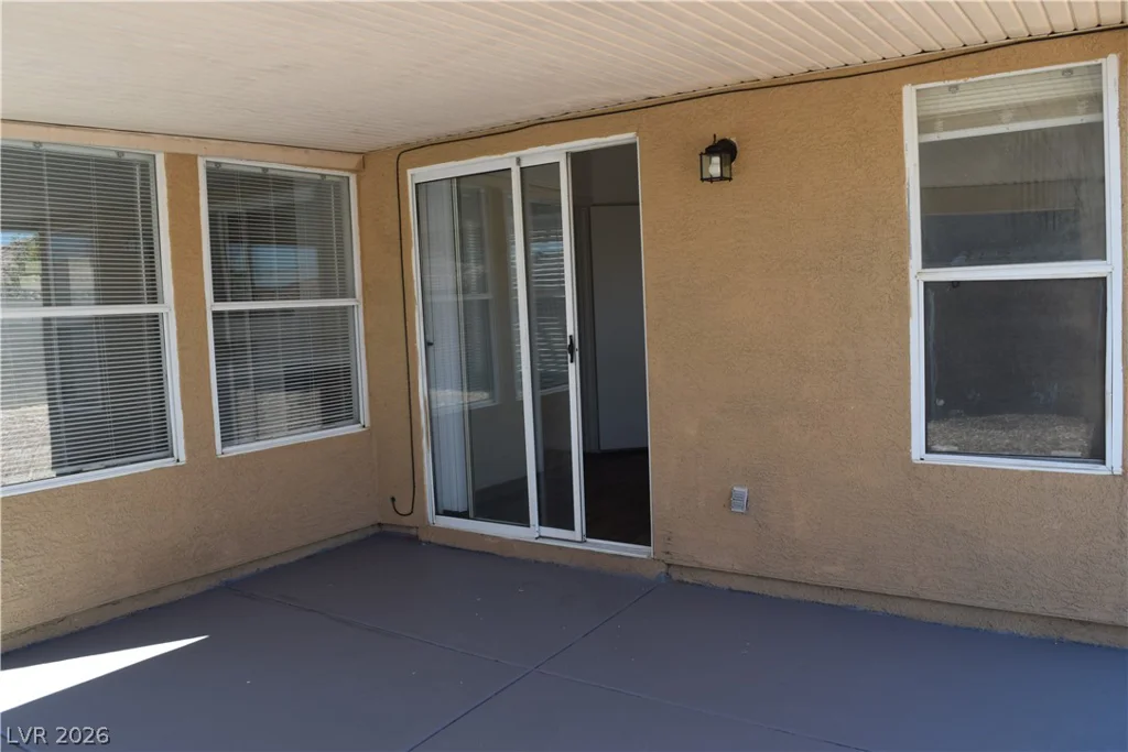 6660 Lost Dutchman, Las Vegas, NV 89108