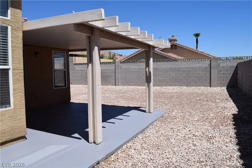 6660 Lost Dutchman, Las Vegas, NV 89108