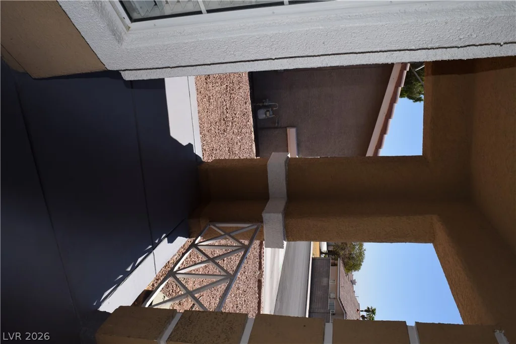 6660 Lost Dutchman, Las Vegas, NV 89108