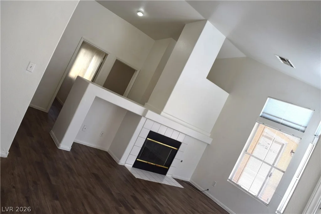 6660 Lost Dutchman, Las Vegas, NV 89108