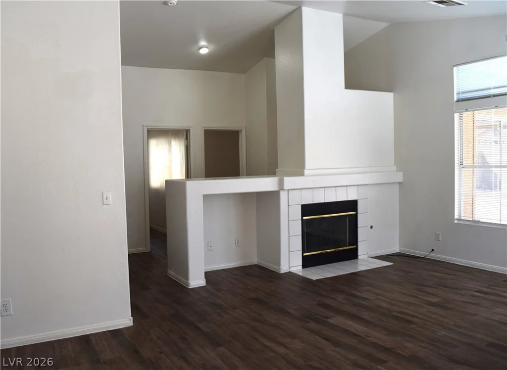 6660 Lost Dutchman, Las Vegas, NV 89108