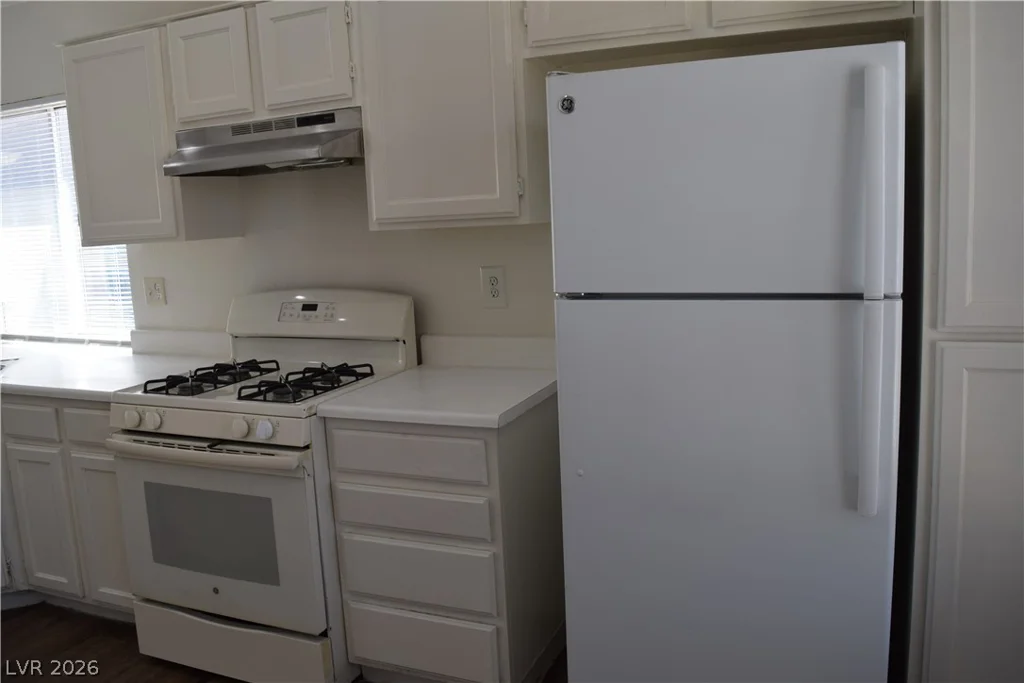 6660 Lost Dutchman, Las Vegas, NV 89108