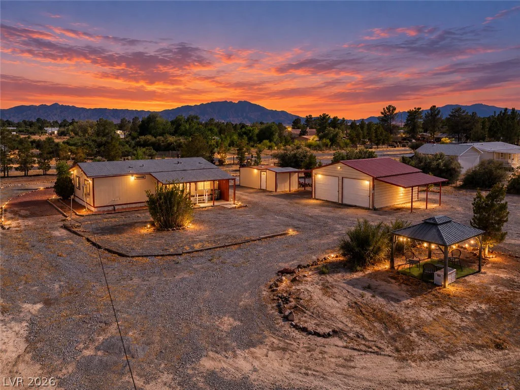 1310 Black, Pahrump, NV 89060