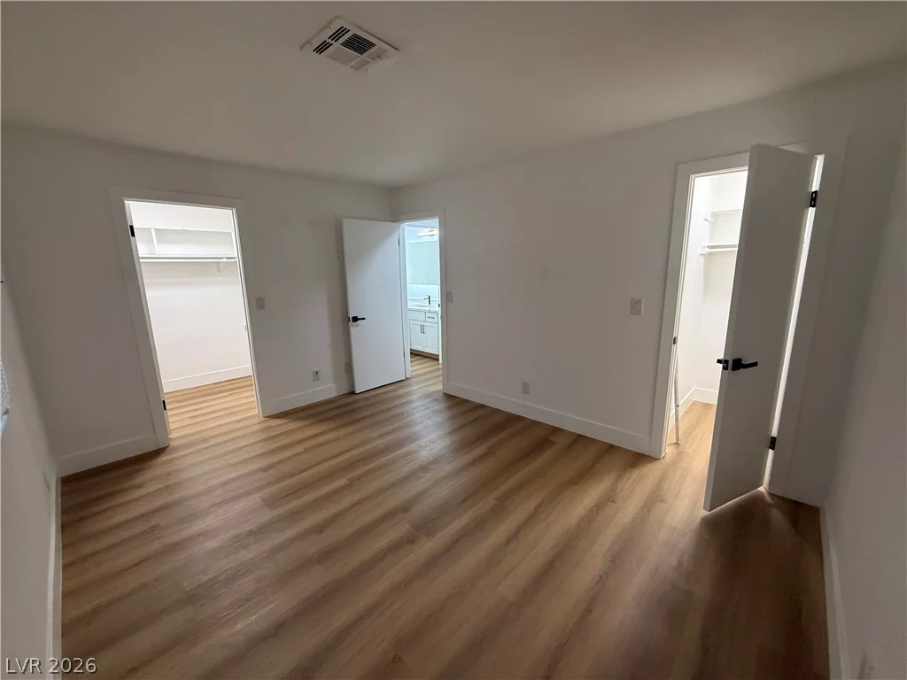 4300 Lamont, Las Vegas, NV 89115