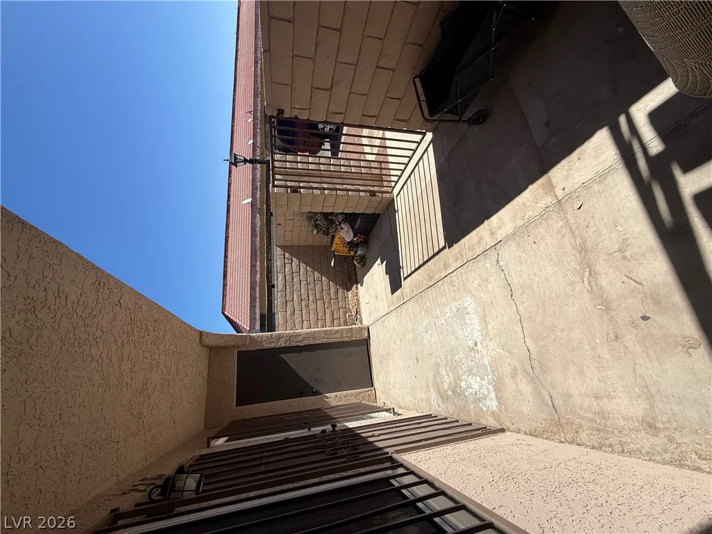 4300 Lamont, Las Vegas, NV 89115