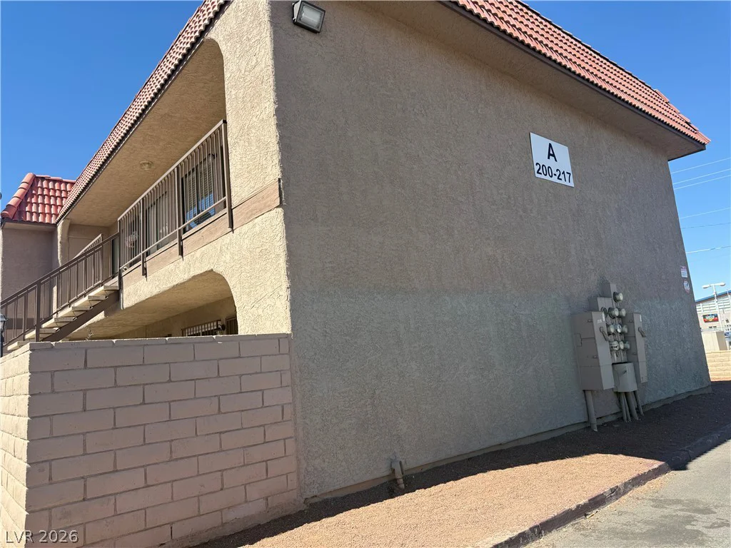 4300 Lamont, Las Vegas, NV 89115