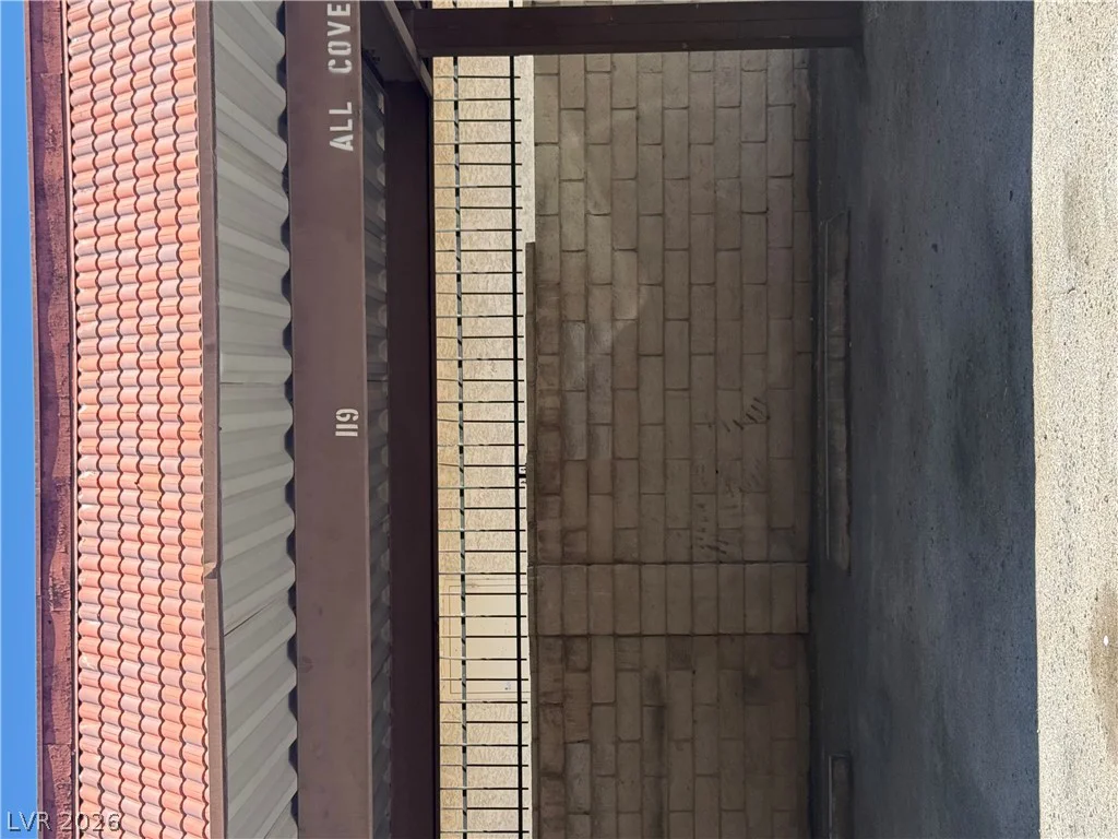 4300 Lamont, Las Vegas, NV 89115