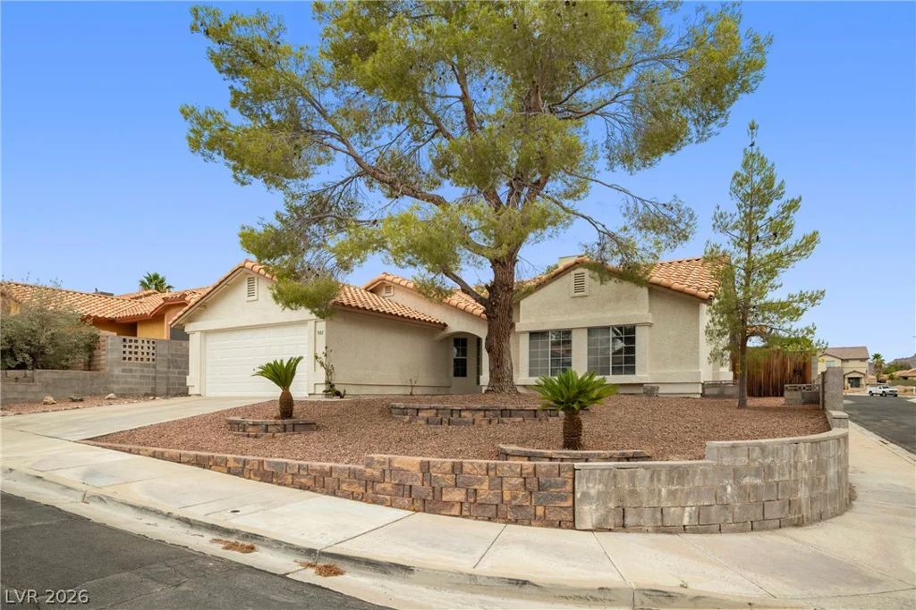 901 Dodge, Henderson, NV 89002