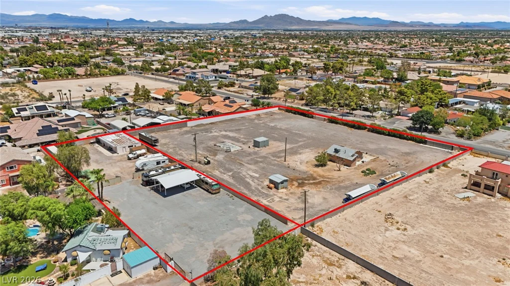 7996 La Cienega, Las Vegas, NV 89123