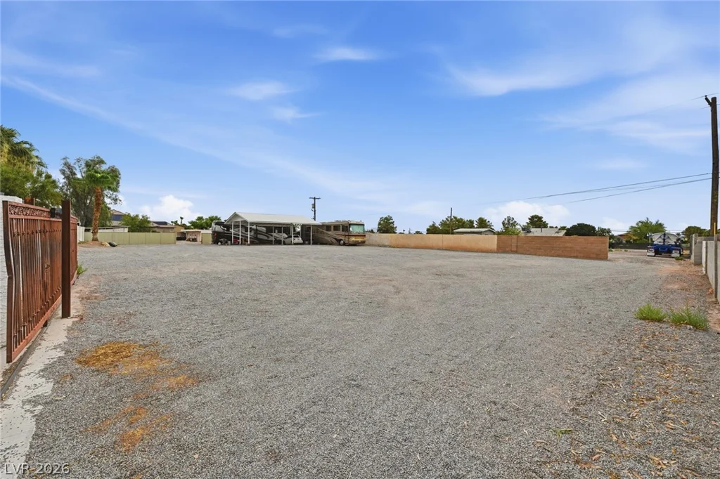 7996 La Cienega, Las Vegas, NV 89123