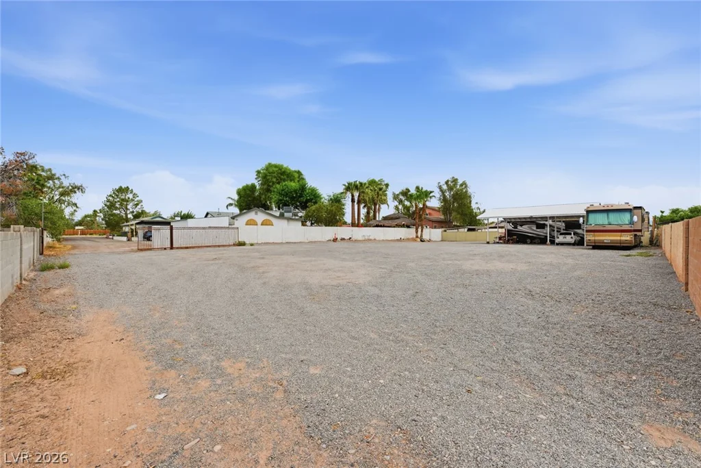 7996 La Cienega, Las Vegas, NV 89123