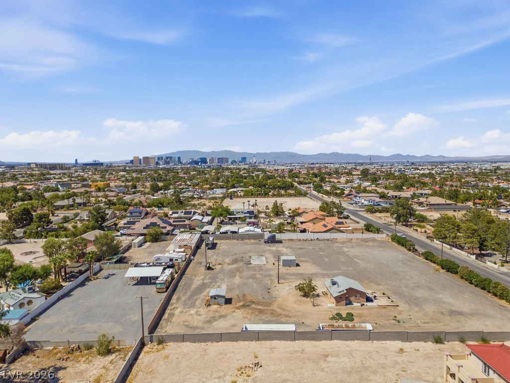 7996 La Cienega, Las Vegas, NV 89123