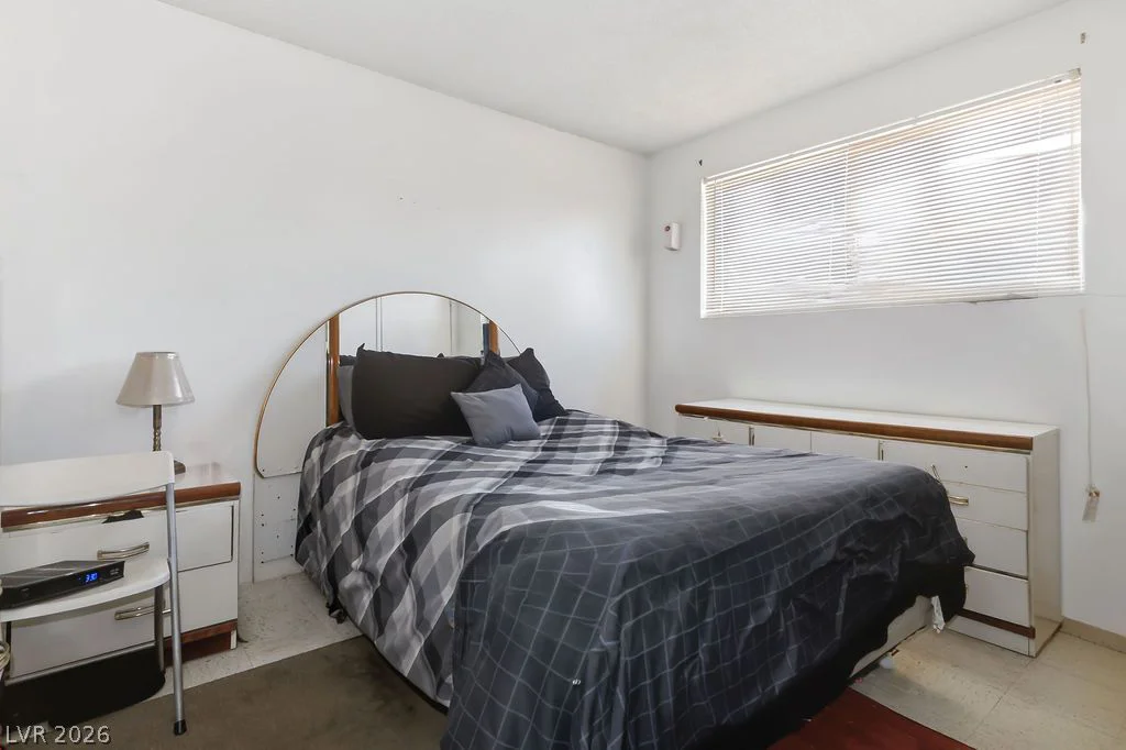 1916 Nelson, North Las Vegas, NV 89032