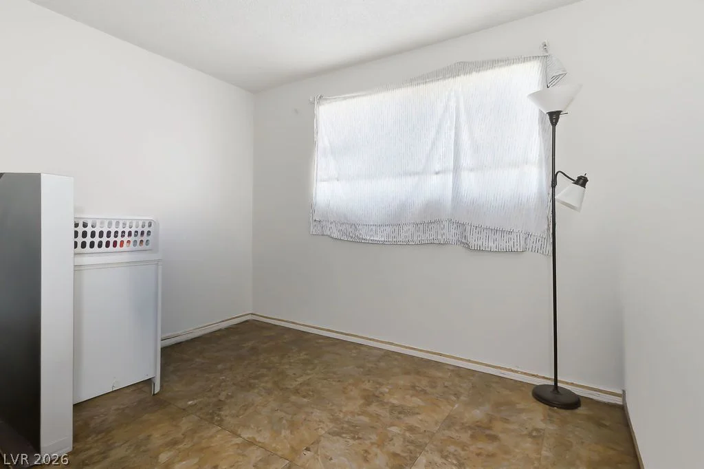1916 Nelson, North Las Vegas, NV 89032