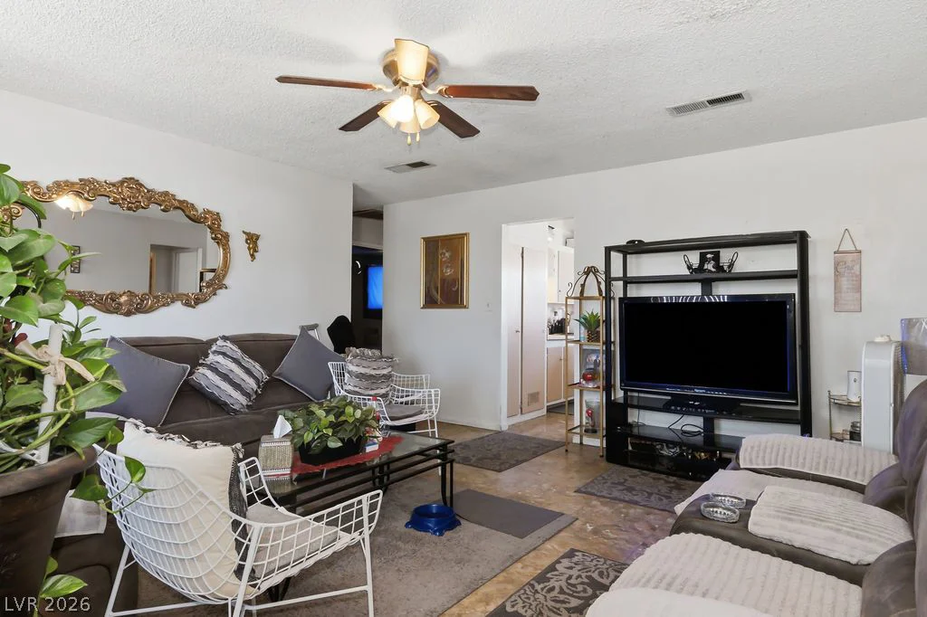 1916 Nelson, North Las Vegas, NV 89032