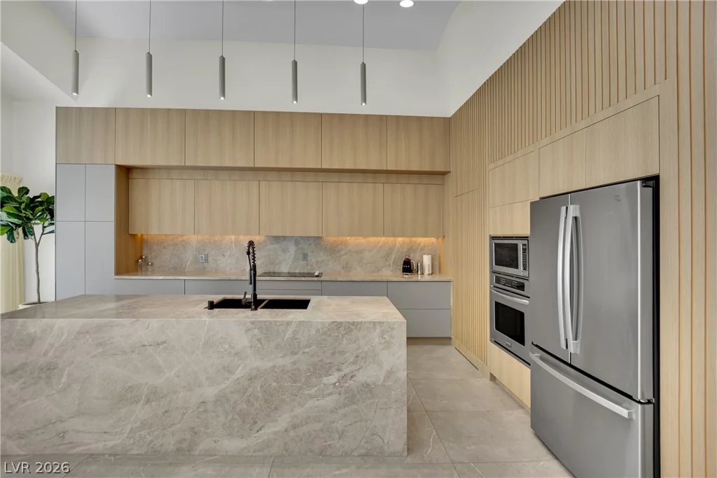 8121 Sunset Cove, Las Vegas, NV 89128