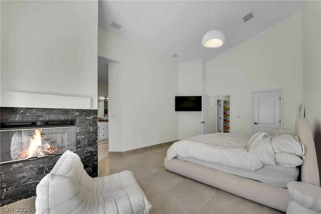 8121 Sunset Cove, Las Vegas, NV 89128