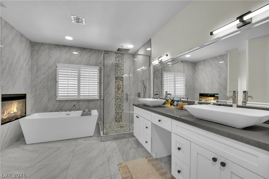 8121 Sunset Cove, Las Vegas, NV 89128