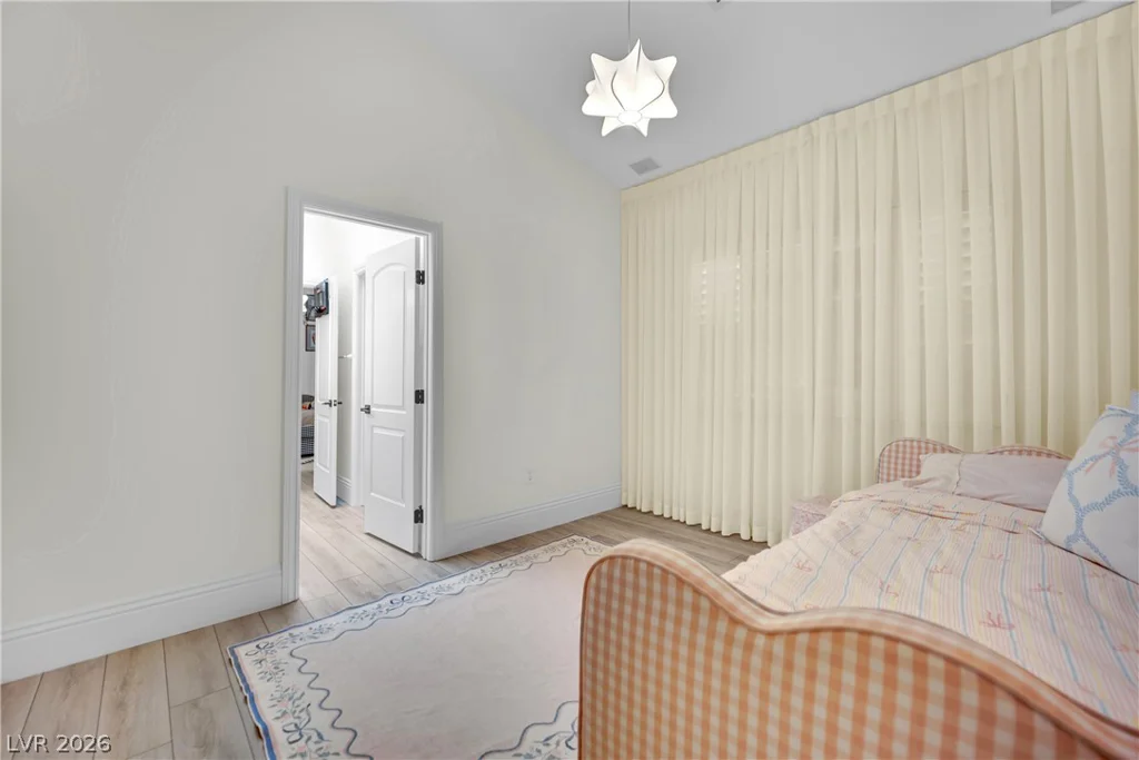 8121 Sunset Cove, Las Vegas, NV 89128