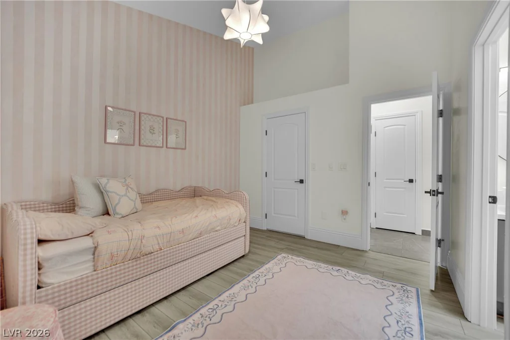 8121 Sunset Cove, Las Vegas, NV 89128