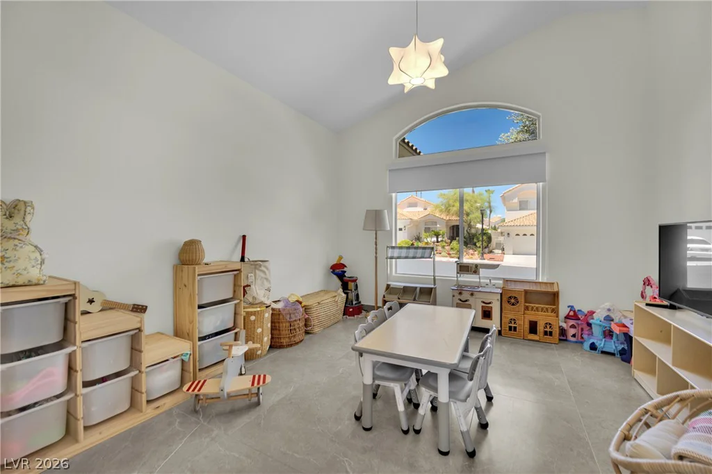 8121 Sunset Cove, Las Vegas, NV 89128