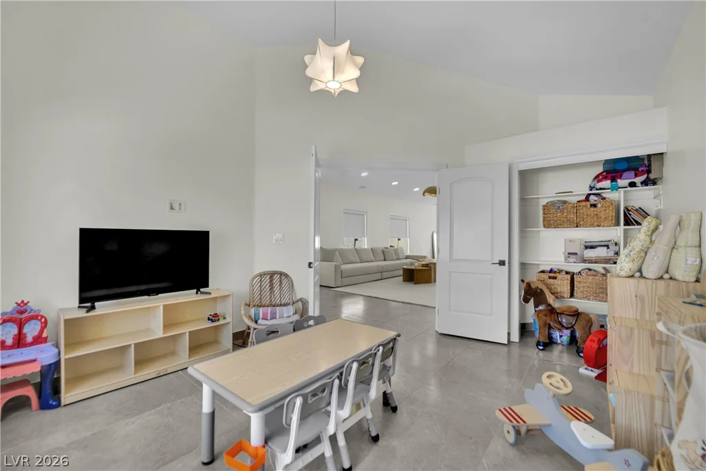 8121 Sunset Cove, Las Vegas, NV 89128