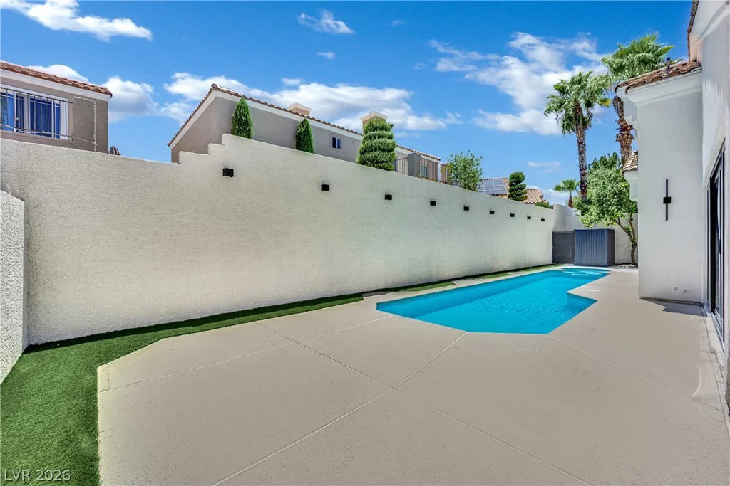 8121 Sunset Cove, Las Vegas, NV 89128