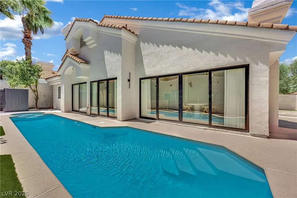 8121 Sunset Cove, Las Vegas, NV 89128