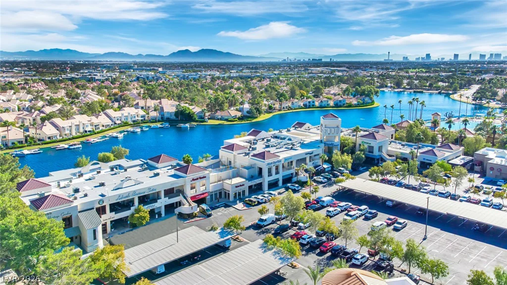 8121 Sunset Cove, Las Vegas, NV 89128